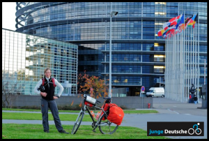 "junge Deutsche" zu Besuch beim europäischen Parlament